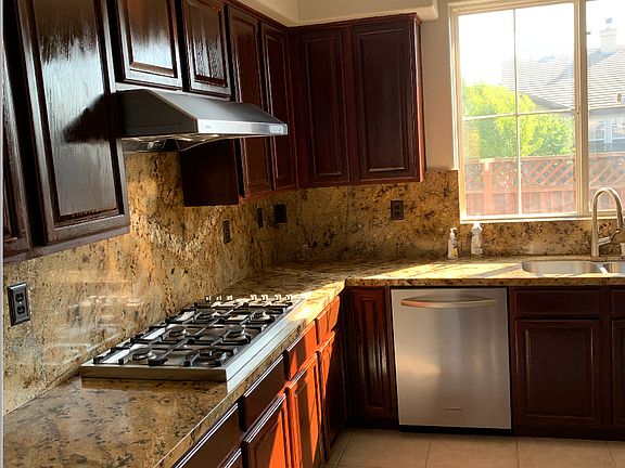 3rd image of 5531 Asterwood Dr