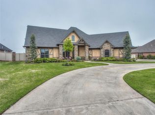 108 Sage Dr, Elk City, OK 73644