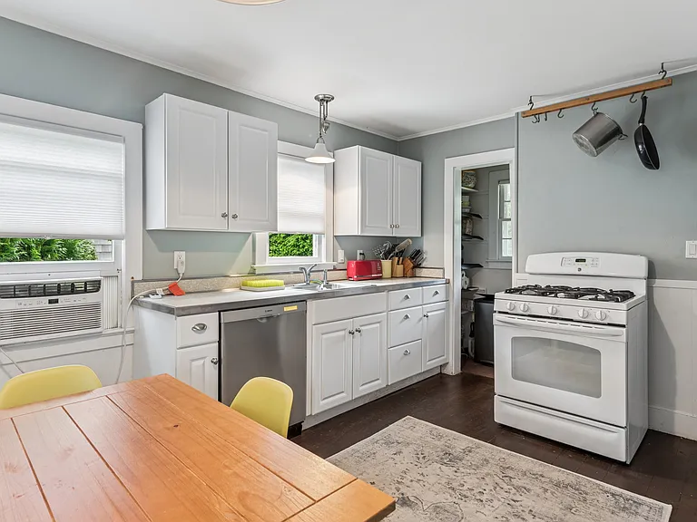 21 Cooper Ln — Photo 8