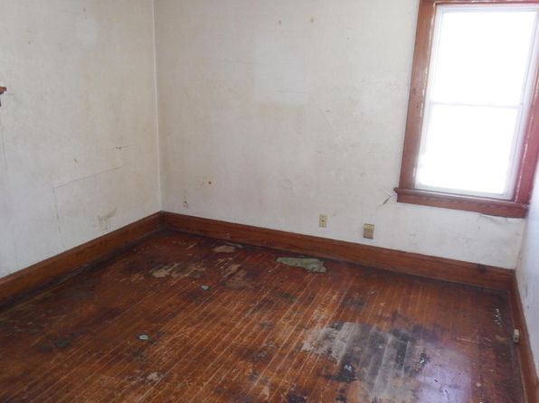 milwaukee-wisconsin-447537639 picture