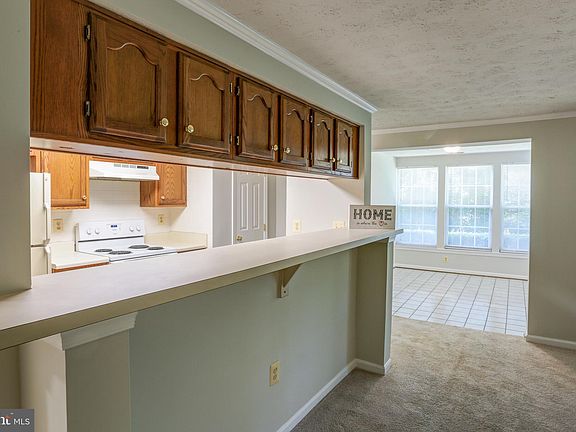 5th image of 650 Jupiter Hills Ct #4-4B