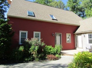 14 Balmoral Dr, Stratham, NH 03885
