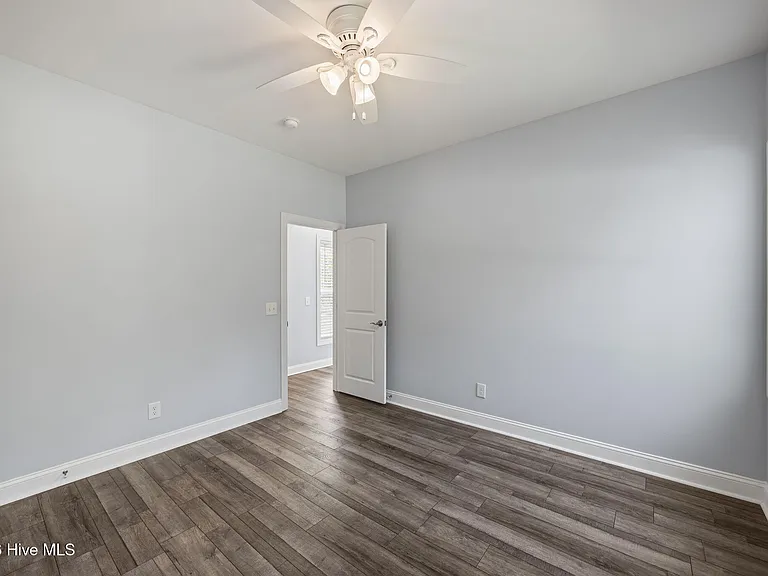 164 Bay View Dr — Photo 15