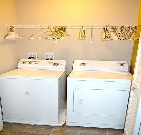 317 Maple Ridge Dr — Photo 19