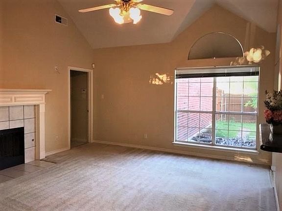 4th image of 1261 Christopher Ln