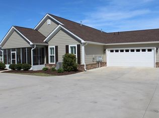 383 Pacer Ln, Dalton, GA 30721