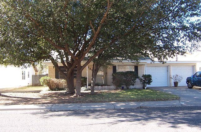 1st image of 2817 Sandalwood Ln