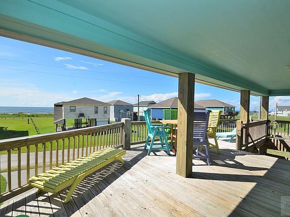 3rd image of 2765 Gulfview Ln