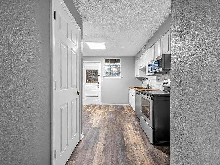 9330 E Girard Ave #7 — Photo 19