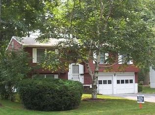 207 Single Dr, North Syracuse, NY 13212