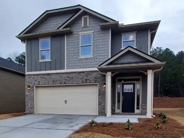 304 Magnolia Villas Dr, Cornelia, GA 30531