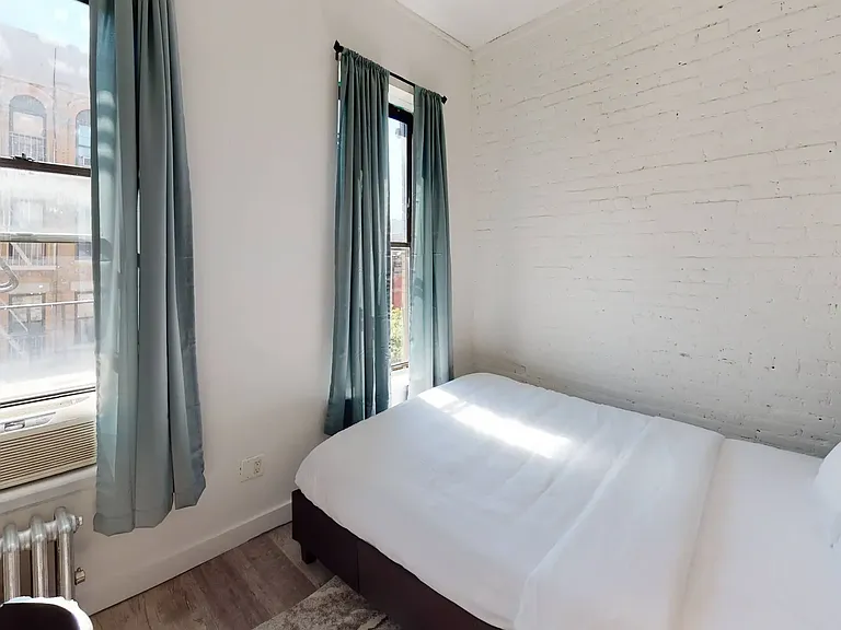 611 E 11th St #5D — Photo 6
