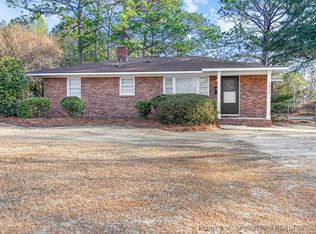 1815 Stockton Dr, Fayetteville, NC 28304