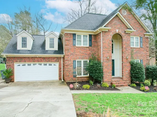 12108 Prails Mill Ln, Charlotte, NC 28262