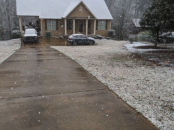 2nd image of 746 Shoal Creek Xing