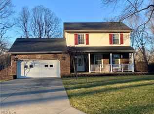 3802 Robert Frost Dr, Youngstown, OH