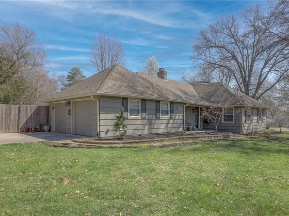 4608 W 67th St, Prairie Village, KS 66208