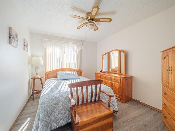 5th image of 5320 SE 54th St