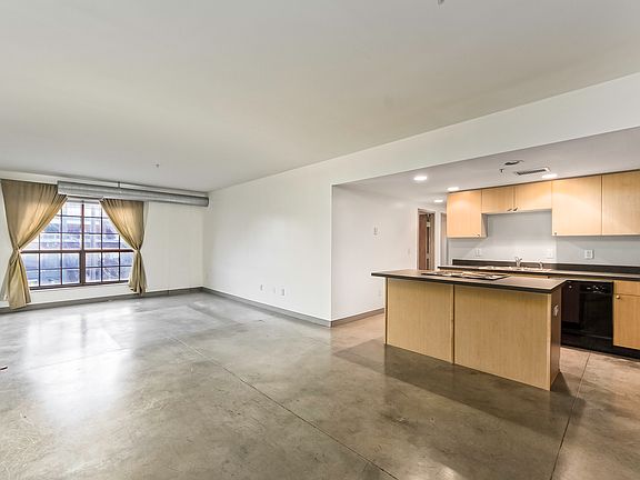 5th image of 767 N High St #1