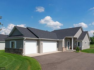 7006 Eagle Trl, Centerville, MN 55038