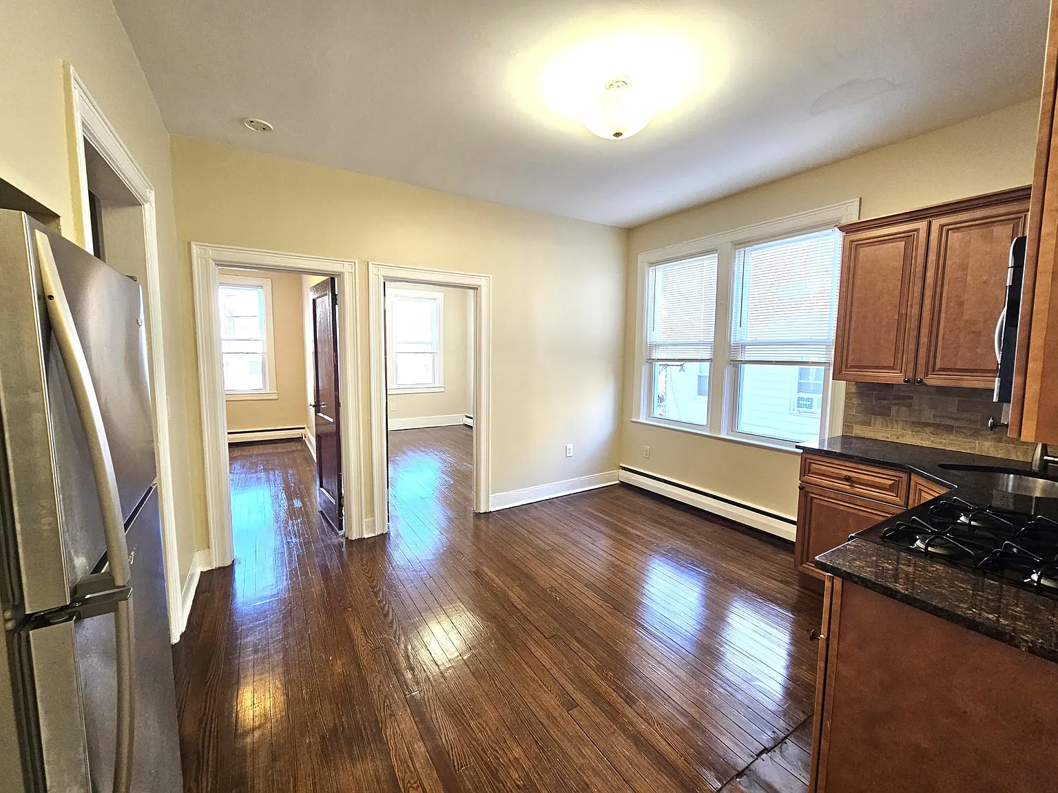 2 bed, 800 sqft, $1,850 — Photo 4