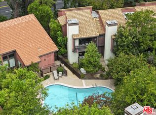 21931 Burbank Blvd APT 51, Woodland Hills, CA 91367