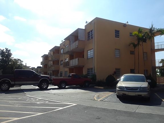 3rd image of 6850 W 16th Dr APT 215