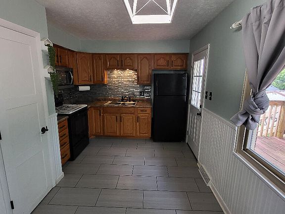 5th image of 519 Pinoak Dr