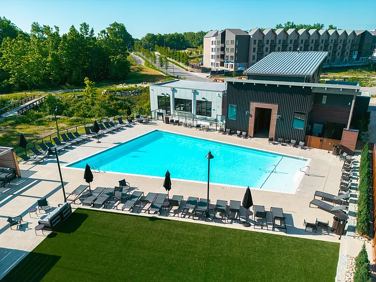 Quarry Trails Pool & Clubhouse