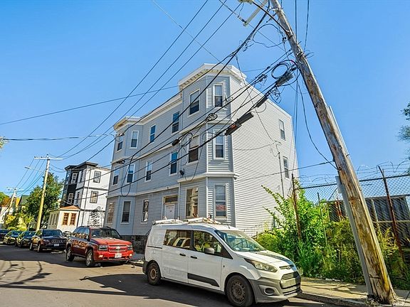 4th image of 104 Nightingale St