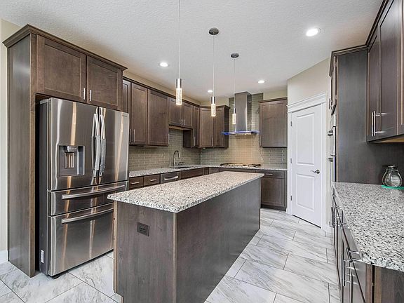 3rd image of 6794 Jakes Ln