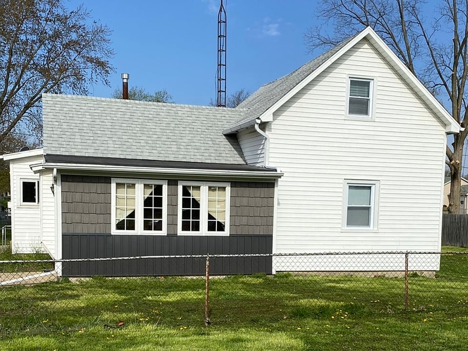 206 N Newell St, Heyworth, IL 61745 Zillow