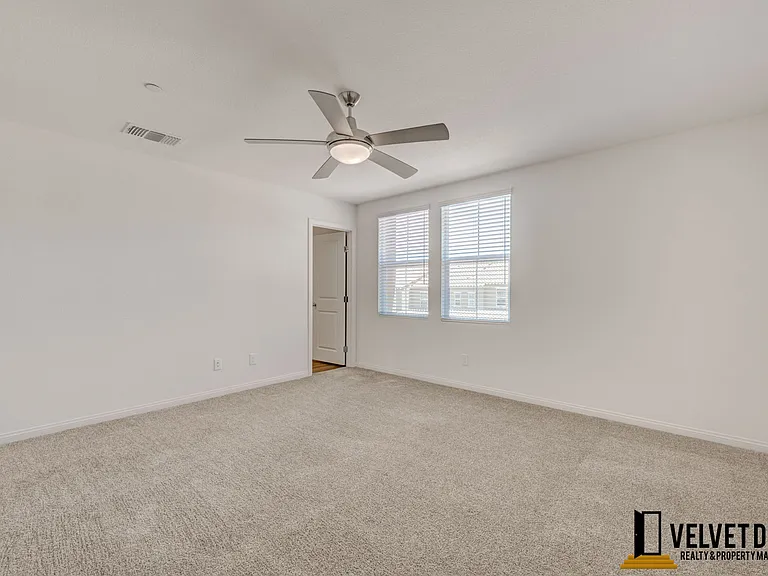 2725 Luzzi Walk #1 — Photo 14