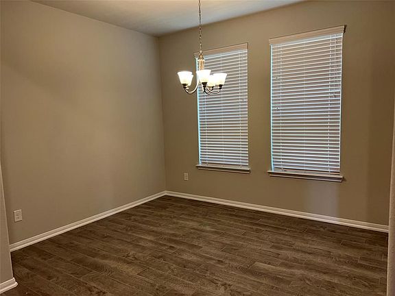 5th image of 3319 Etring Ln