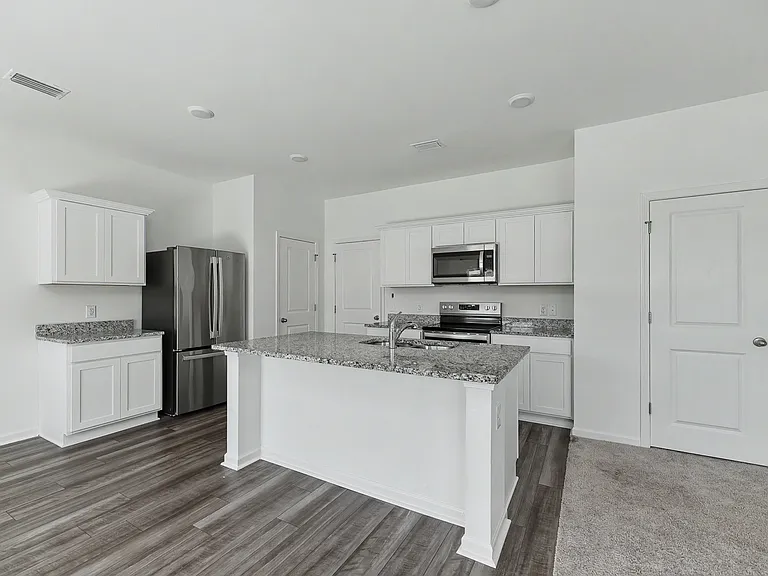 4418 Ocean Farm Dr — Photo 2