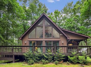 43 Bear Dr, Lake Ariel, PA 18436