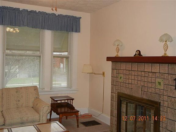 3rd image of 1002 Coronado Ave