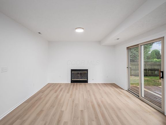 2nd image of 219 Pinoak Ct