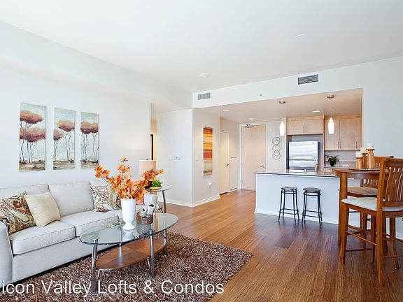 4th image of 38 N Almaden Blvd Unit 806