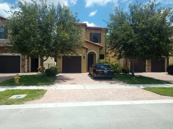 4845 NW 55th Pl, Tamarac, FL 33319