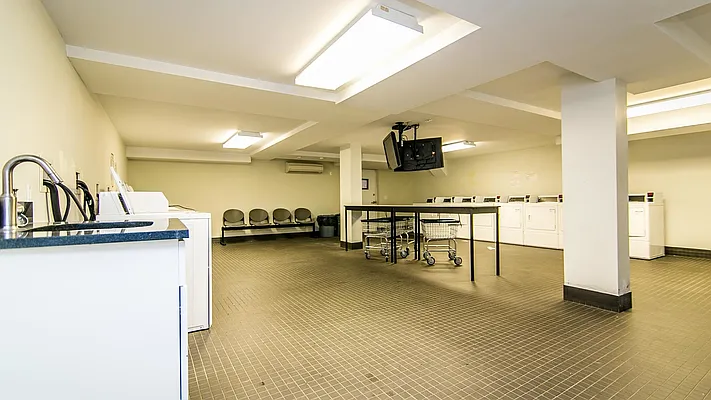 Rented by Nooklyn NYC LLC | media 40