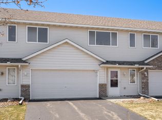 4020 Blakewood Dr, Shakopee, MN 55379