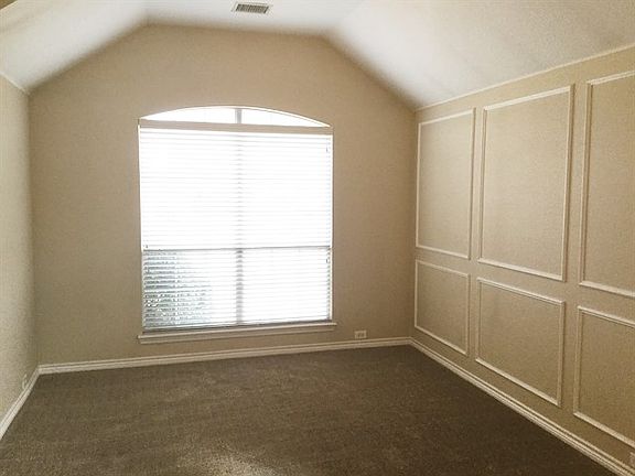 3rd image of 1823 High Meadow St
