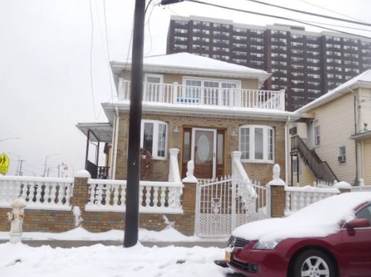 1st image of 311 Beach 31st St
