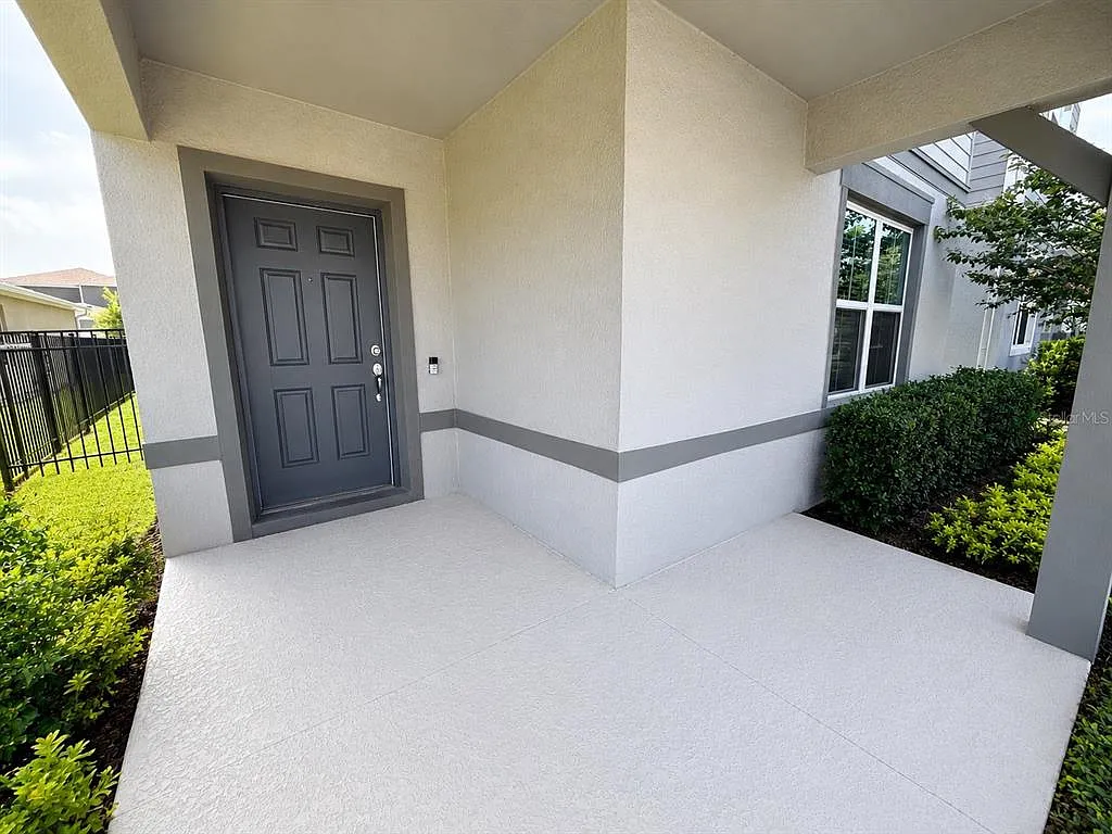 4 bed, 3.0 bath, 2064 sqft, $3,100 — Photo 3