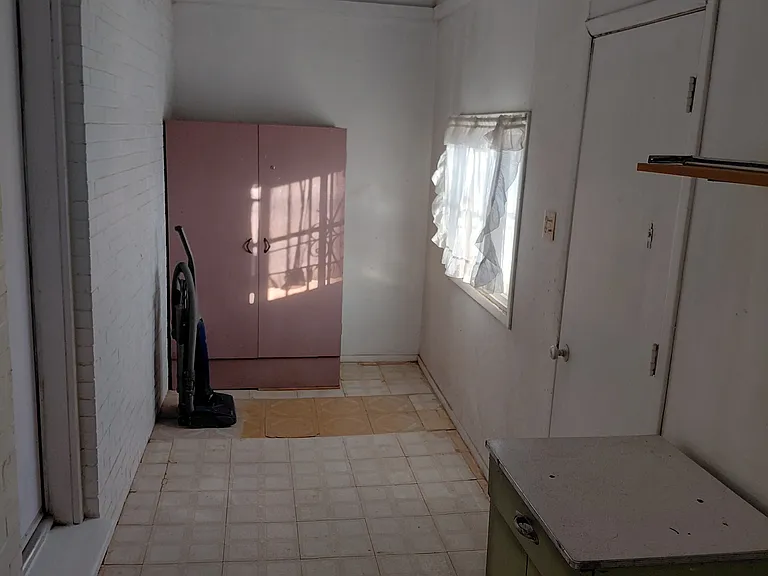 1109 N Luna St — Photo 10