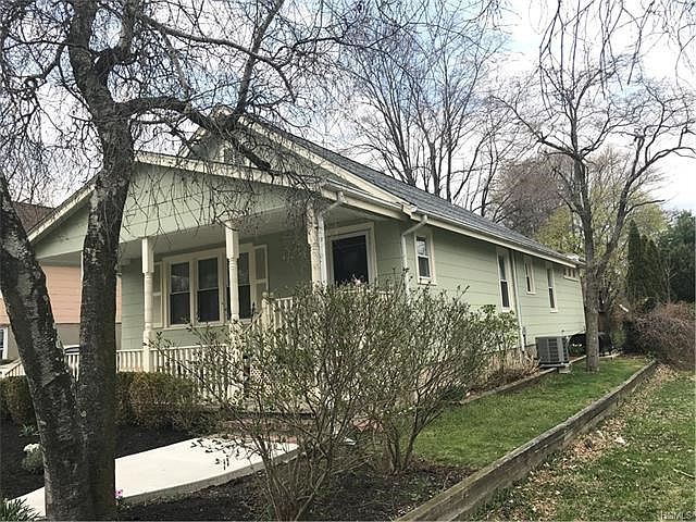 1st image of 19 Lancaster Ave