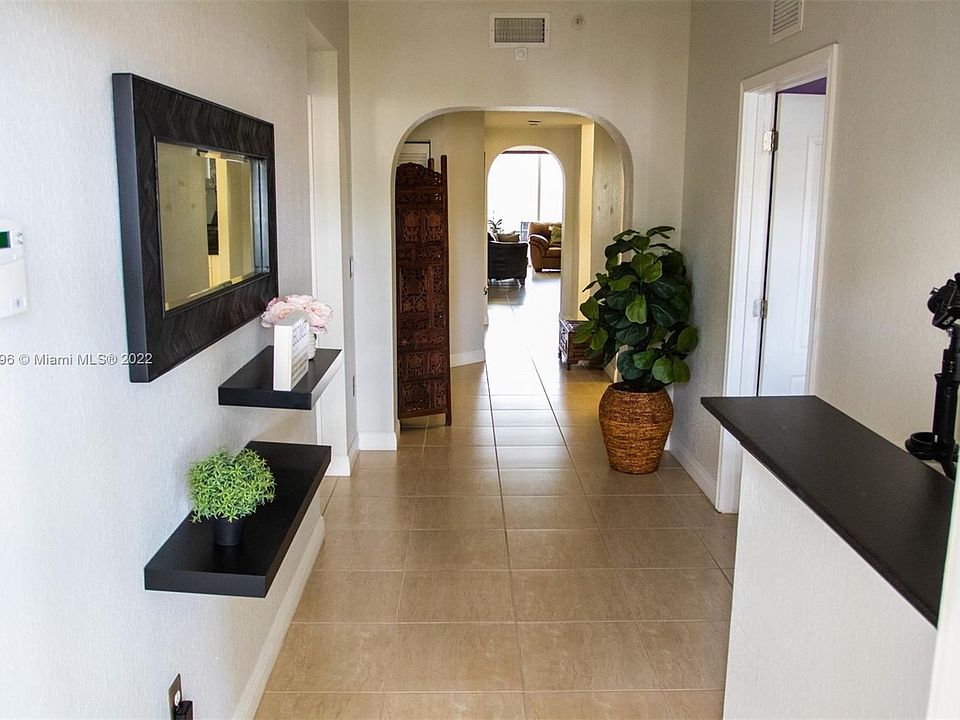 1st image of 10700 NW 66th St APT 211