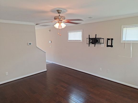 3rd image of 232 Allans Mill Dr