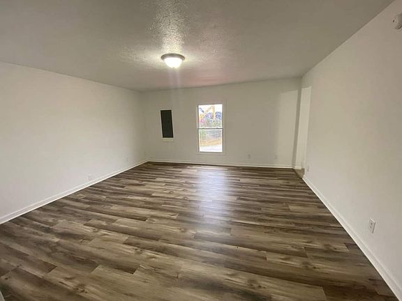 5th image of 114 Mattox St #B